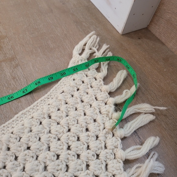 Knitted Vintage Baby Blanket White Shawl - Picture 7 of 8